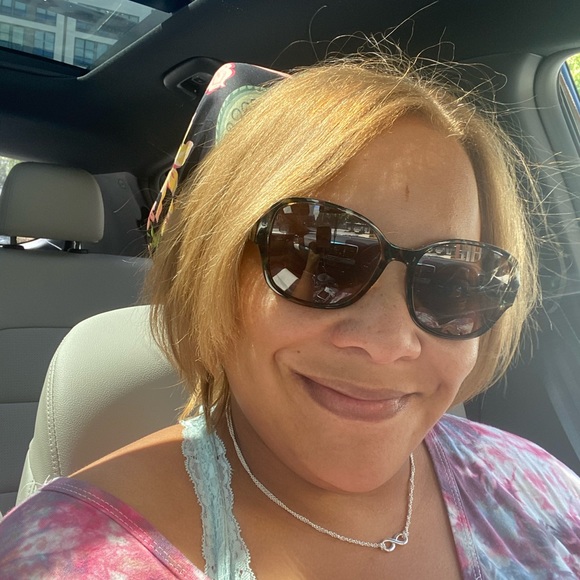 Meet your Posher, D - Picture 4 of 4